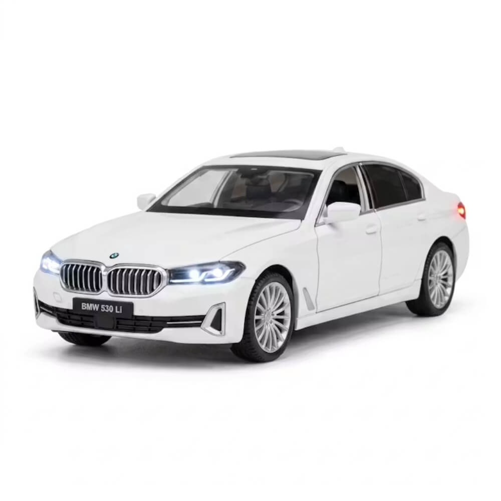 Masina Metalica BMW 530Li, Scara 1:24, Usi si Portbagaj Mobile, Lumini Xenon, Cadou Baiat, Negru