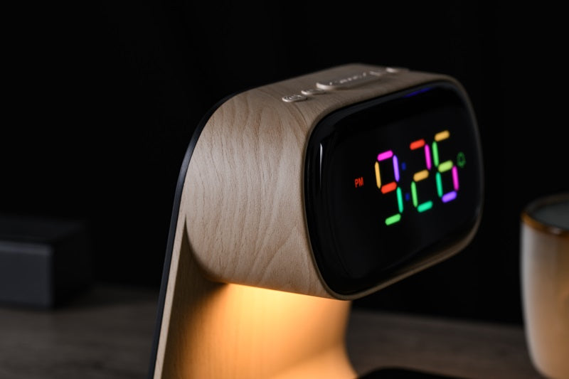 Ceas & Lampa de Dormit, LED , RGB , Incarcare Wireless Integrata, Woody