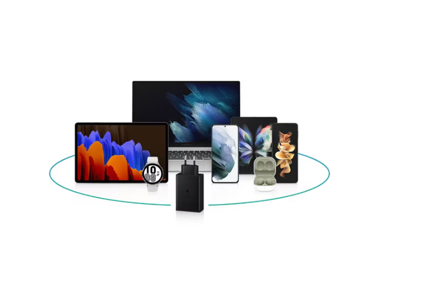 Incarcator Super Fast Charge, 65W, 3 porturi, Cablu USB Type-C Inclus, compatibil cu Samsung, Huawei, iPhone, MacBook, Negru eMAG Altex famous kala srl digital kala srl black friday ieftin