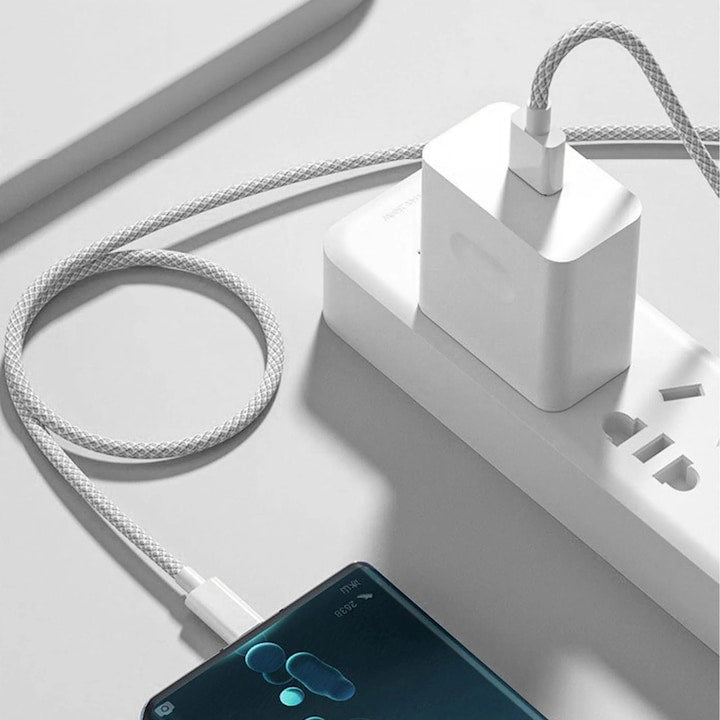 Cablu date si incarcare rapida Type-C compatibil cu Apple iPhone 15 & 16, Plus, Pro & ProMax, Airpods si Android, alb, 1M