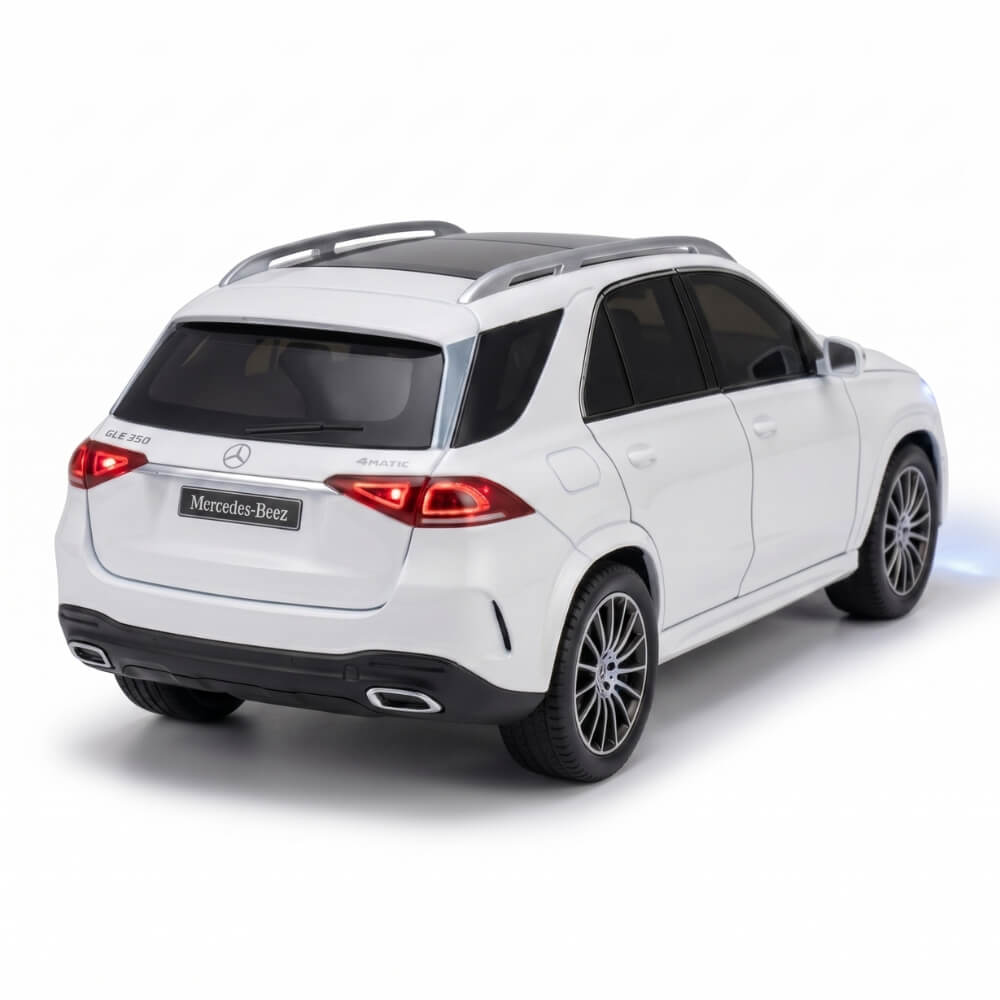 Masinuta Metalica Mercedes GLE 350, Scara 1:24, Usi/Capota/Portbagaj Mobile, Lumini Xenon, Sunete Claxon, Fum, Cadou Baiat, Alb