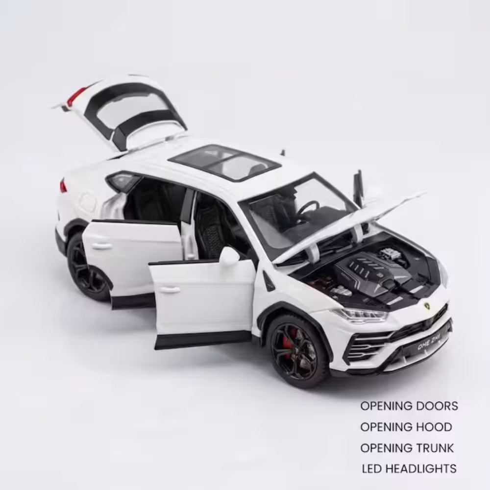 Masinuta Metalica Lamborghini Urus, Scara 1:24, Lumini, Efecte Sonore, Functie de Fum (Aburi), Usi/Portbagaj/Capota Functionale, Alb