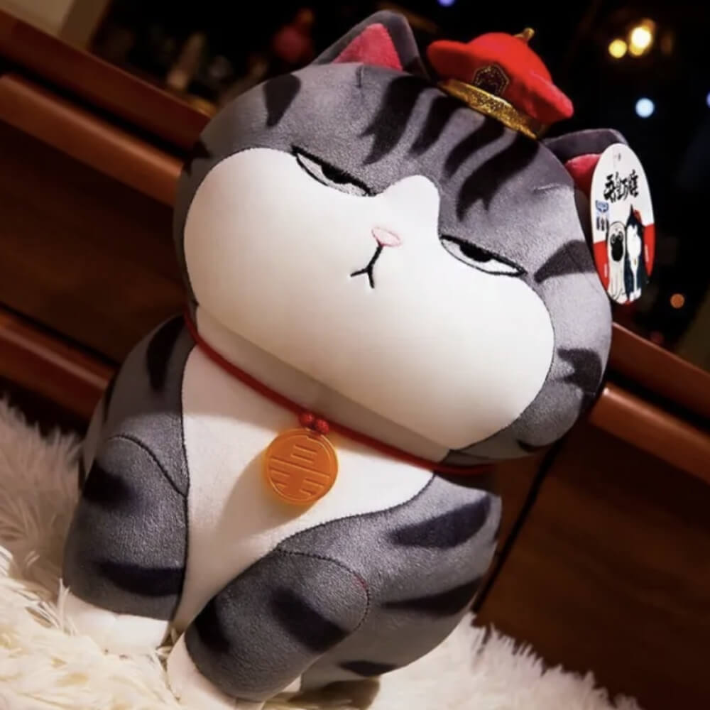 Jucarie de plus, pisica adorabila cu medalion, 30 cm , Alb/Gri