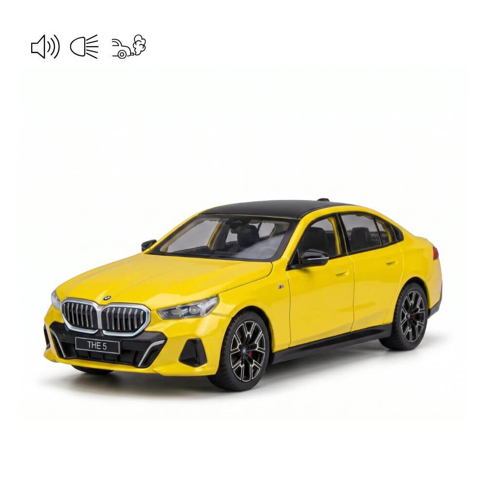 Masinuta Metalica BMW Seria 5 530 2026, Scara 1:24, Usi/Capota Mobile, Lumini Xenon, Sunete Claxon, Cadou Baiat, Alb