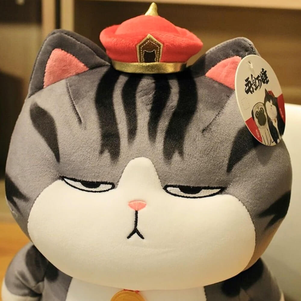 Jucarie de plus, pisica adorabila cu medalion, 30 cm , Alb/Gri