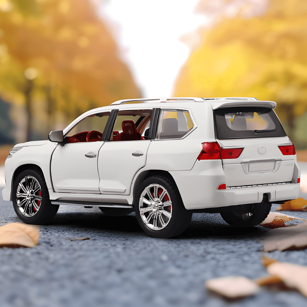 Mașinuță metalică Lexus LX570 1:24, cu lumini și muzică, model de colecție, Alba